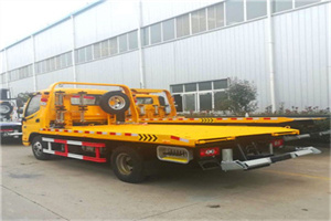 和平区附近拖车救援搭电